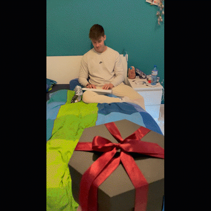 Експлодираща Кутия със Снимки